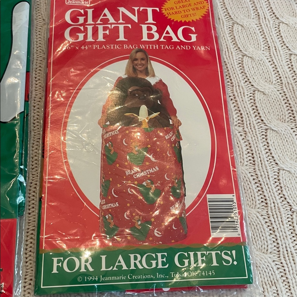 2 VTG New 1994 Giant Christmas gift bags 36”x44”. Beary Christmas & “Ho” Santa - Picture 2 of 6